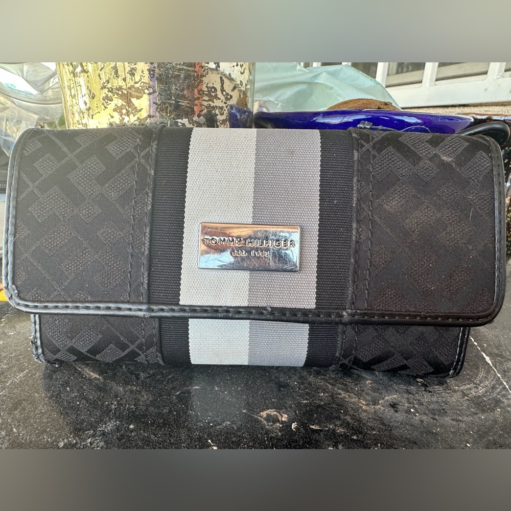 Tommy Hilfiger Black and Gray Woman’s Wallet
